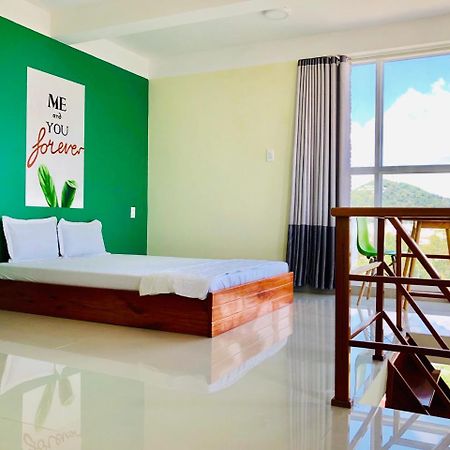 Ngoc Huong Hostel & Apartments Куинён Экстерьер фото