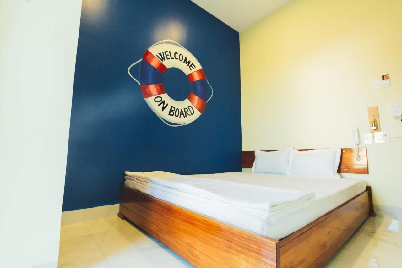 Ngoc Huong Hostel & Apartments Куинён Экстерьер фото