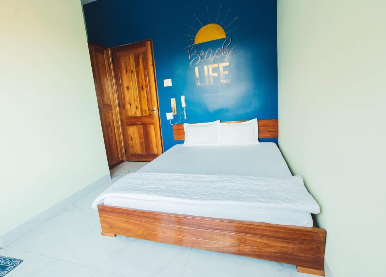 Ngoc Huong Hostel & Apartments Куинён Экстерьер фото