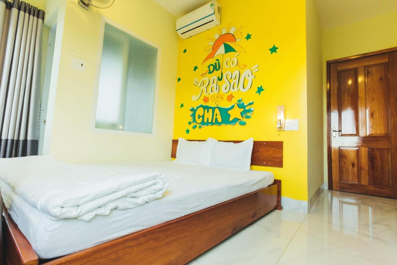 Ngoc Huong Hostel & Apartments Куинён Экстерьер фото