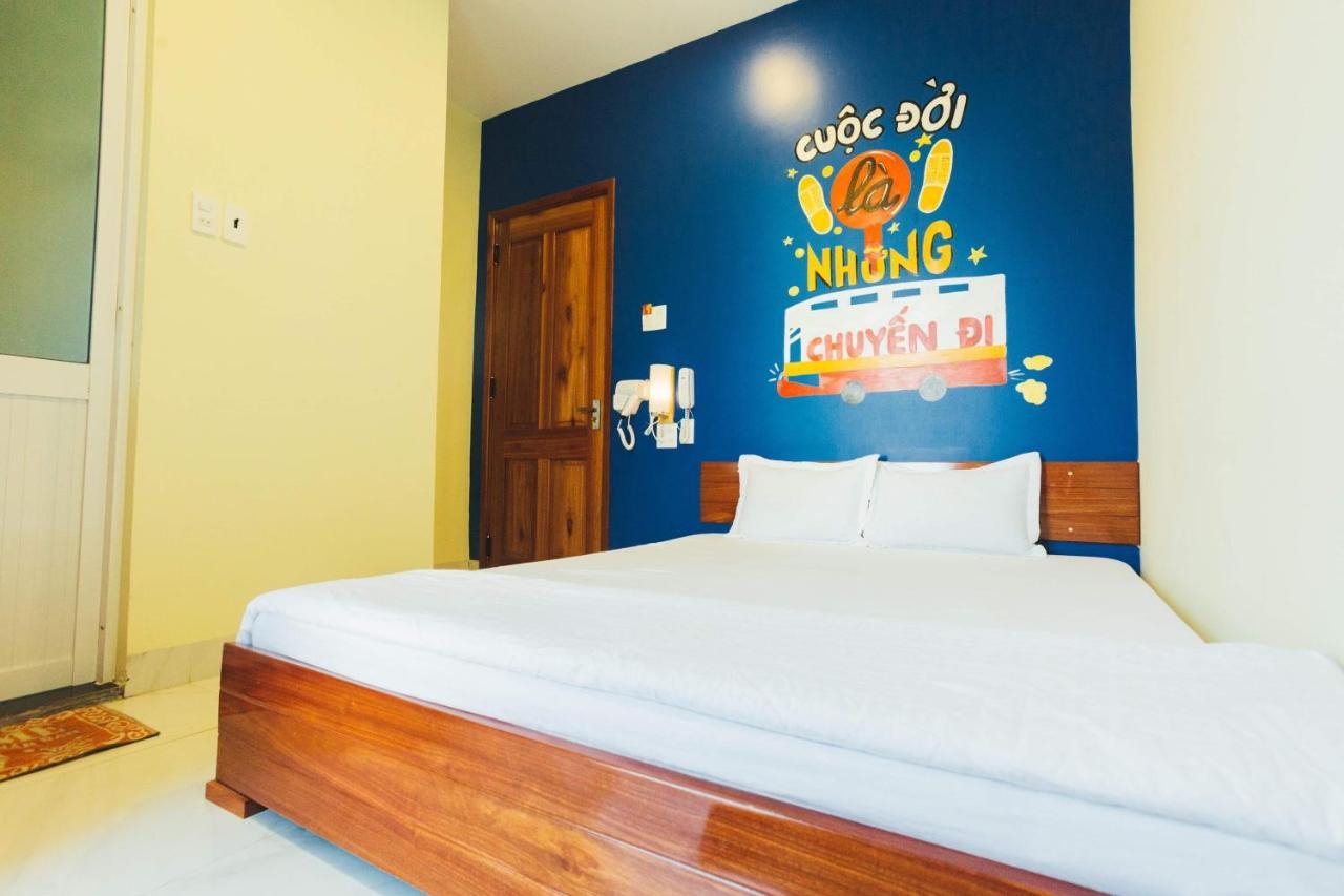 Ngoc Huong Hostel & Apartments Куинён Экстерьер фото